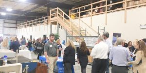 Bahama Joe's Hosts April Business on the Move