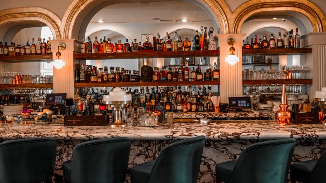Arco Cocktail Lounge - Bar