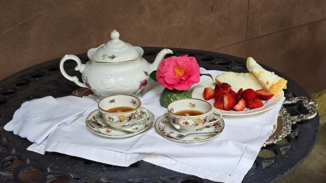 Tea Time at the Meldrims