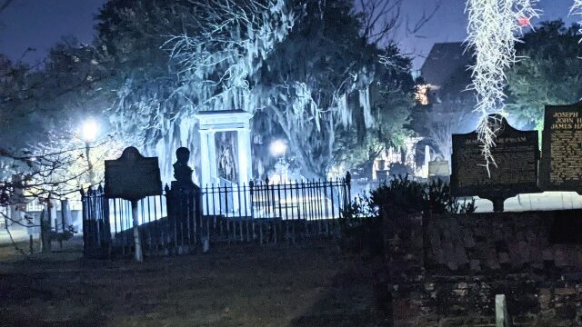 Colonial Park Cemetery Haunted