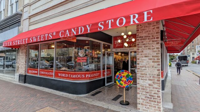 Store Front on Broughton Street