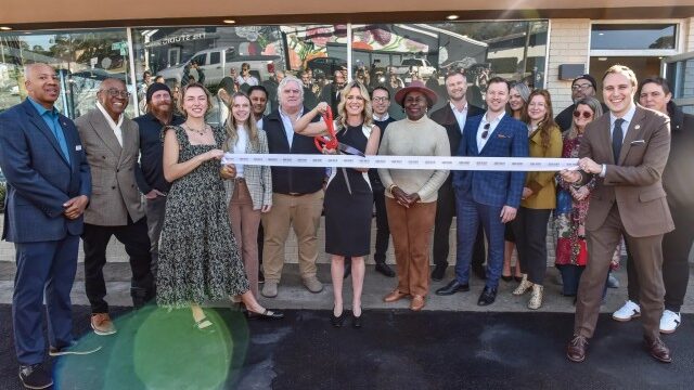 Judge Realty Team Ribbon Cutting