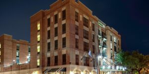 Holiday Inn - Savannah Historic District